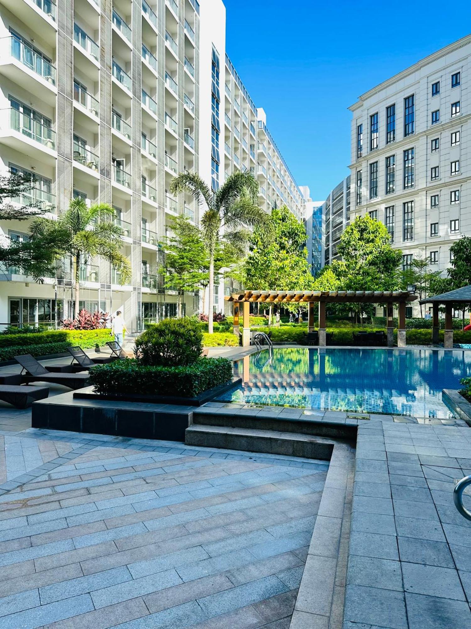81 Newport Blvd Cluster 4 Unit B 3Rd Flr By Rechelle Nunag Pasay Exterior photo