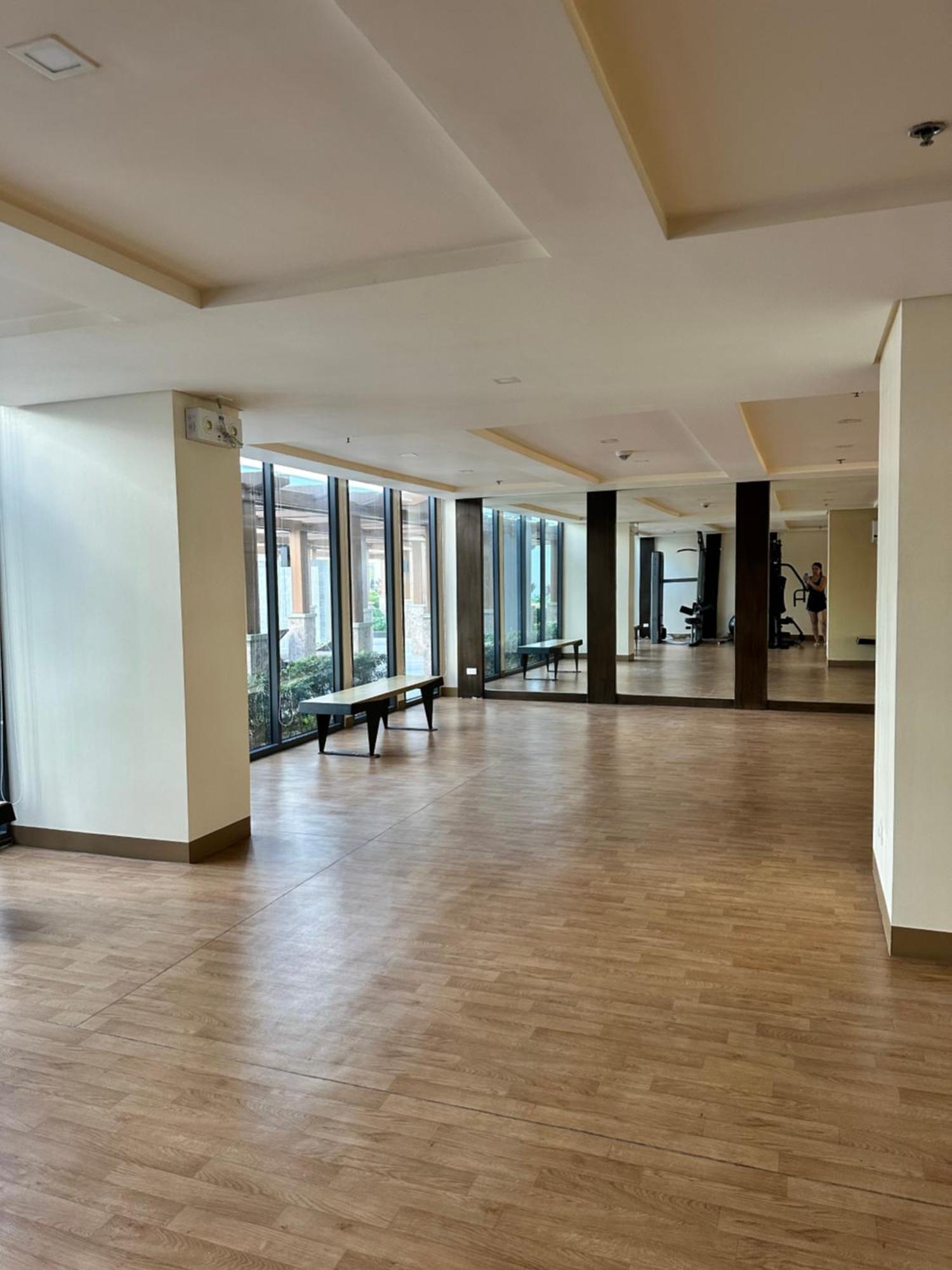 81 Newport Blvd Cluster 4 Unit B 3Rd Flr By Rechelle Nunag Pasay Exterior photo