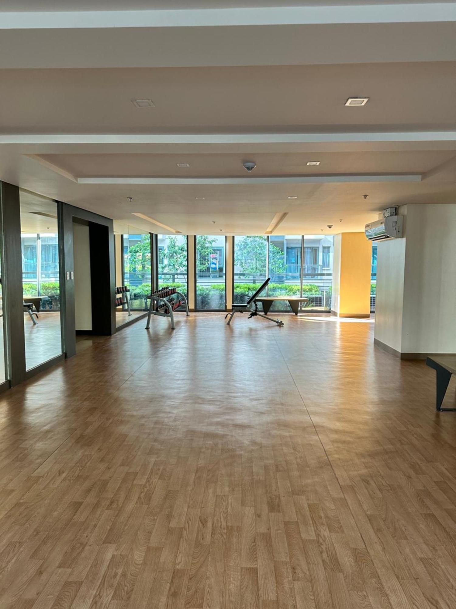 81 Newport Blvd Cluster 4 Unit B 3Rd Flr By Rechelle Nunag Pasay Exterior photo